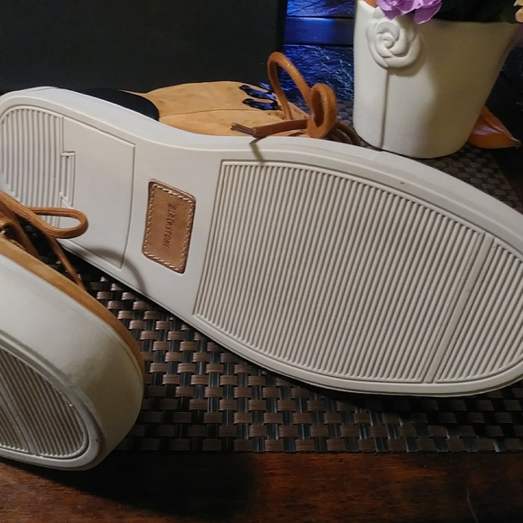 Blackstone "Corteccia" New in box. - Picture 5 of 16